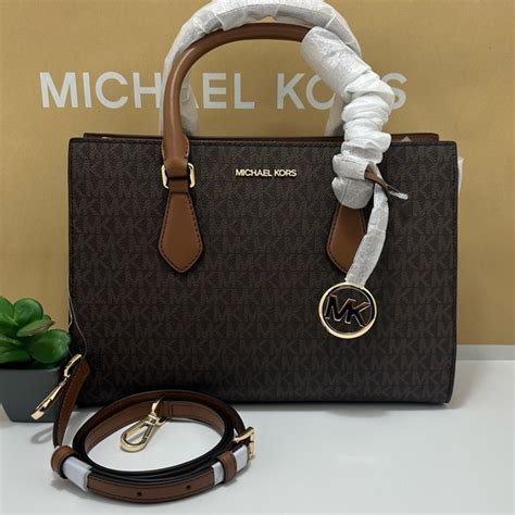 michael kors md cz satchel|Sheila Medium Logo Satchel .